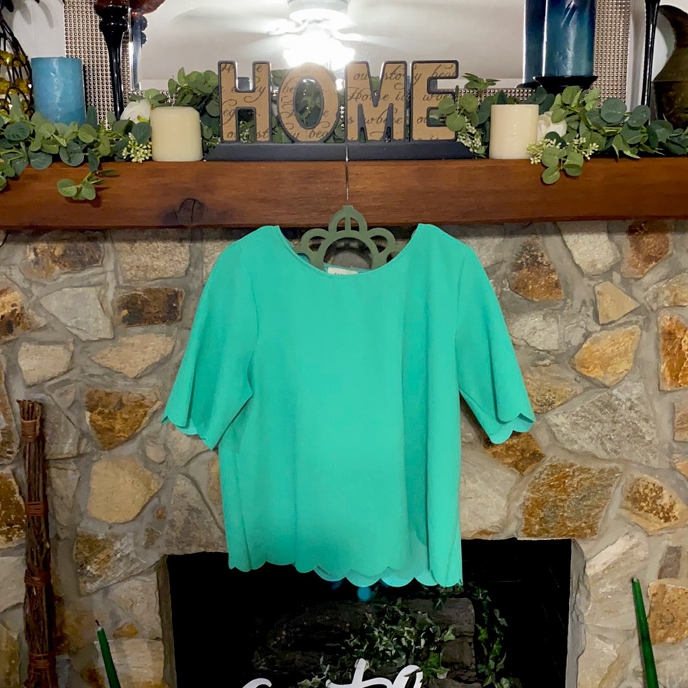 Everly scalloped green top